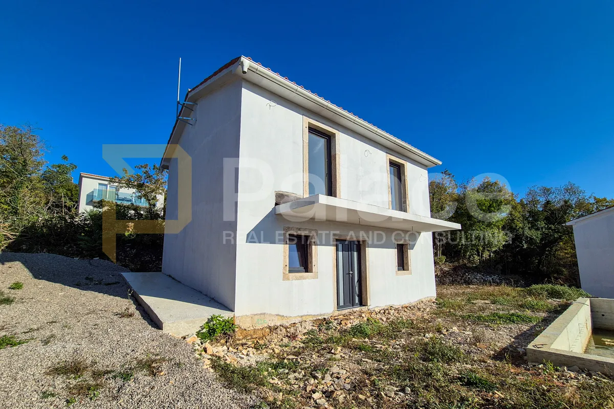 Šarmantna mediteranska vila sa pogledom na more i bazenom, Trget - cover