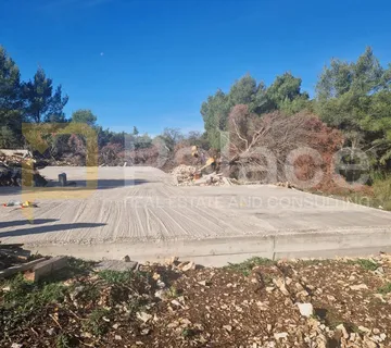 Građevinsko zemljište s projektom za vilu, Šibenik-Vrpolje, 1400 m2 - Vrpolje, Šibenik