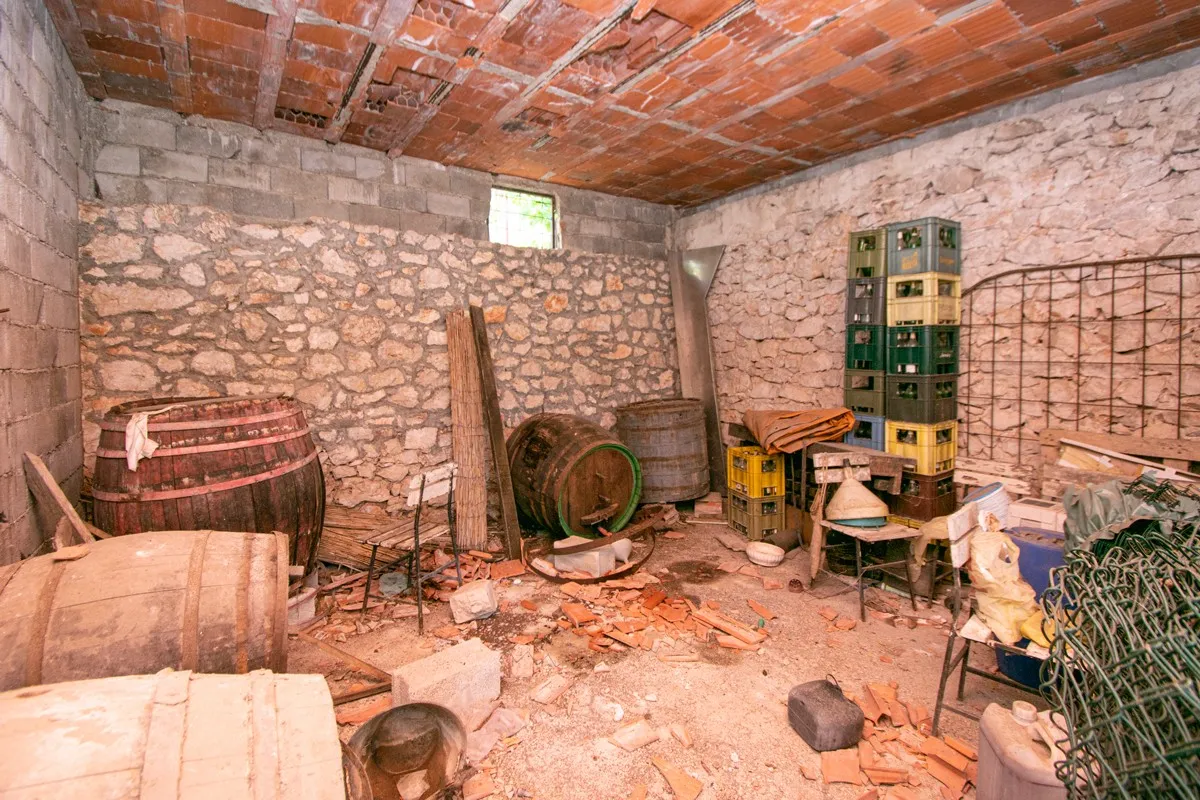 Kuća za renovaciju 300 m od mora u Grebaštici - cover