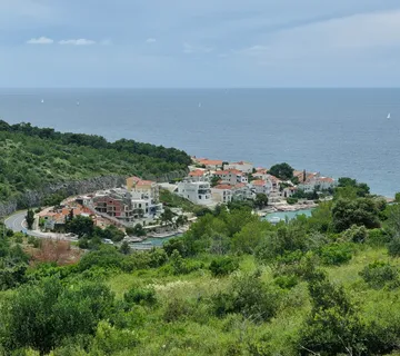 Građevinsko zemljište s otvorenim pogledom na more, Primošten, 12000 m