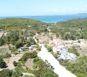 Građevinsko zemljište samo 55 m od mora – Veli Rat, Dugi otok – 276 m² - cover