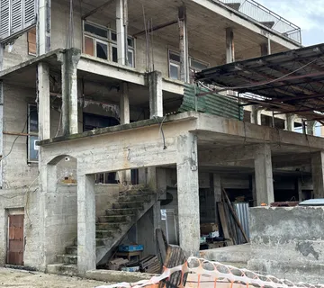 Kuća na izvrsnoj lokaciji u Zadru, 200m od mora 1046m2 - cover