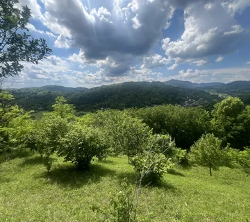 *SNIŽENO*SNIŽENO* Zagreb-Kašina: Vrhunski uređeno zemljište sa objekto - cover
