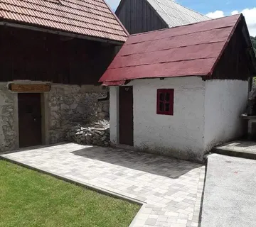 Kuća u Mrkoplju u blizini skijališta, Gorski kotar, 170m2 - cover