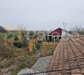 Veliko zemljište s ROH BAU kućom, Vuka, 5860 m2 - cover