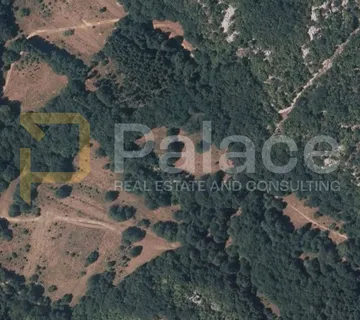 Zemljište za poljoprivredu od 5800 m² u Klani - Klana