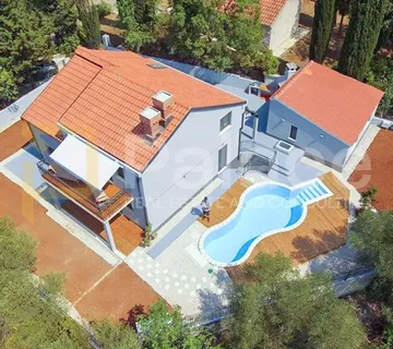 Vila s bazenom i saunom u prirodi, okolica Dubrovnika, Konavle - cover