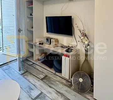 Kuća s velikom terasom i vrtom u blizini mora – Selce, 100m² - cover