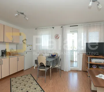 Kuća sa četiri stana i panoramskim pogledom na uvalu  - Bilice - cover