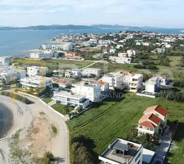 Građevinsko zemljište prvi red do mora Sukošan - cover