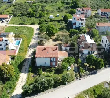 Sveti Filip i Jakov : Kuća 150 m od mora - cover