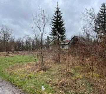 POVOLJNO!! Građevinsko zemljište 2290 m2 - cover
