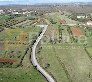 Gornje Raštane : Građevinsko zemljište 827 m2 - Gornje Raštane, Sveti Filip i Jakov