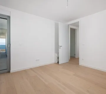 Elegantni stan 97m² s terasom i garažom prestižna lokacija u Opatiji - Opatija