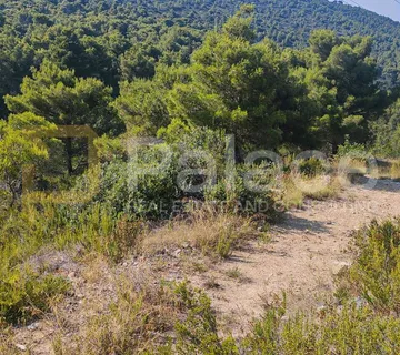Poljoprivredno zemljište na Visu, 7127 m2 - cover