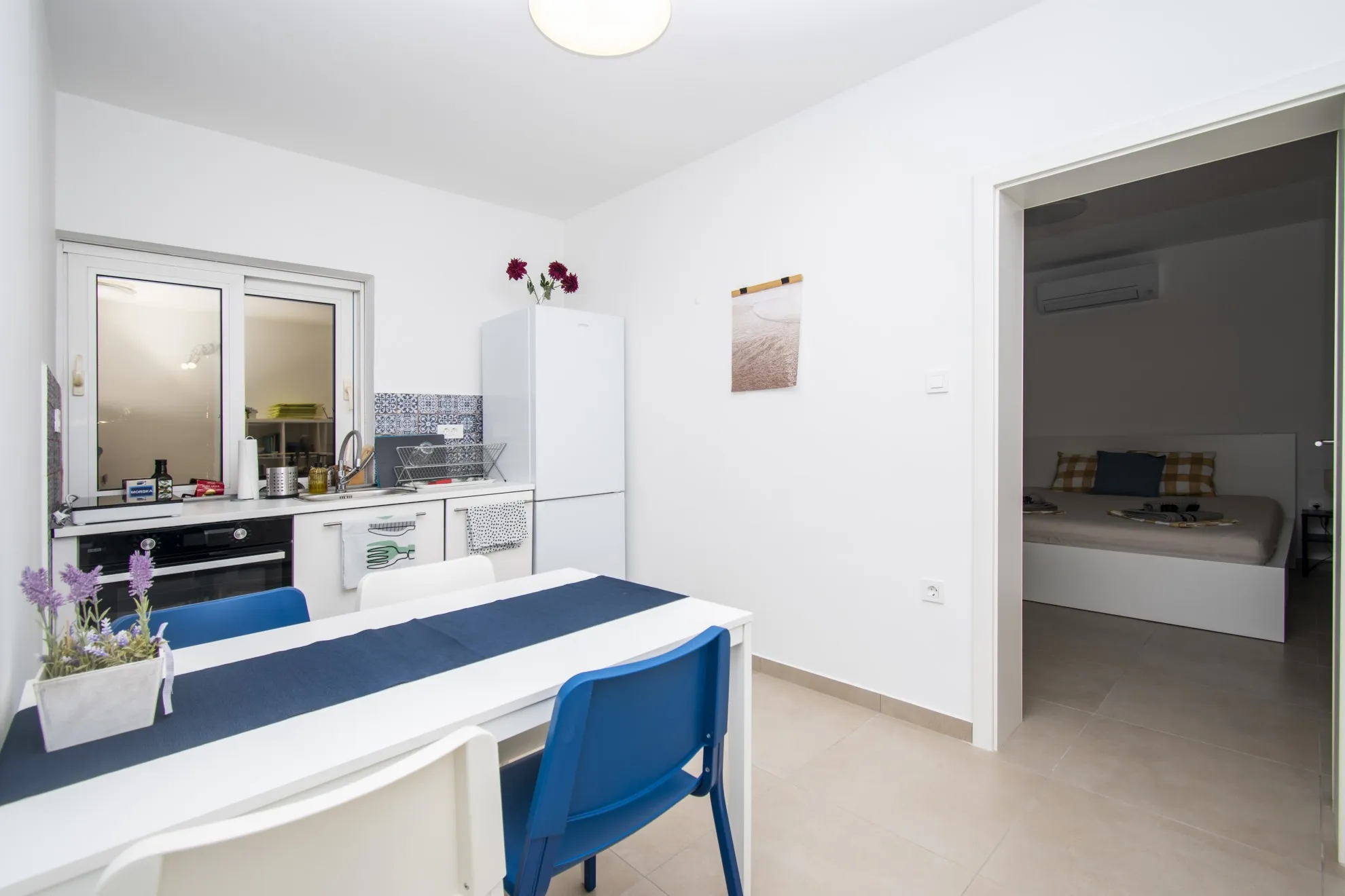 Novoređeni stan s garažom i dvorištem, Šibenik, 50 m2 - cover