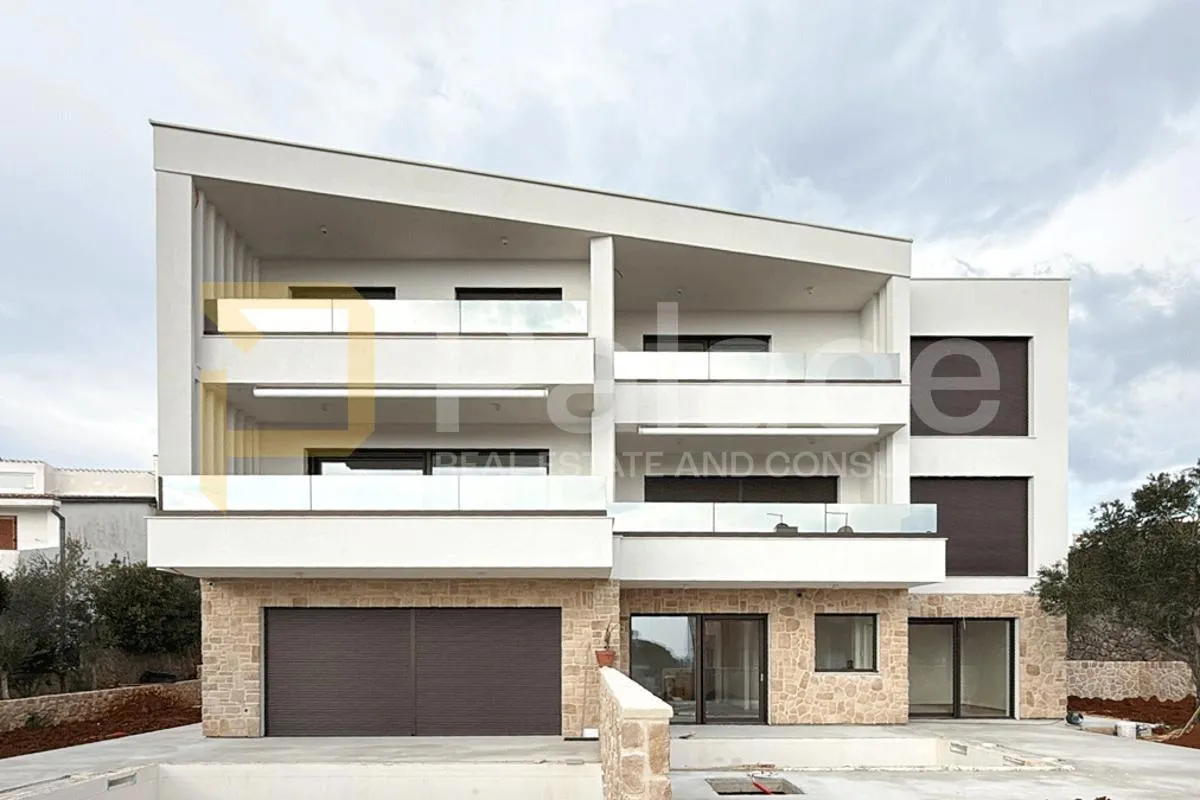 Krk – moderan stan 105 m² s bazenom i terasom, mirna lokacija - cover