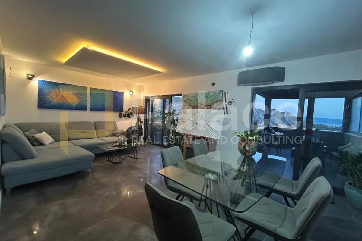 Novouređen stan 107 m² + konoba, pogled na more, Klis - cover