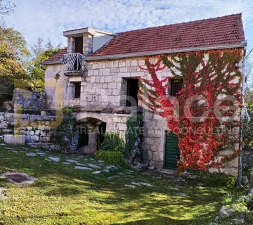 Bajkovita kuća u mirnom mjestu, Lovreć, 150 m2 - cover