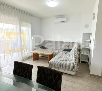 Mejaši – moderan dvosoban stan 68 m² na drugom katu, dugoročni najam