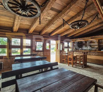 Kuća s restoranom i dva stana – prvi red do mora, Zablaće - cover