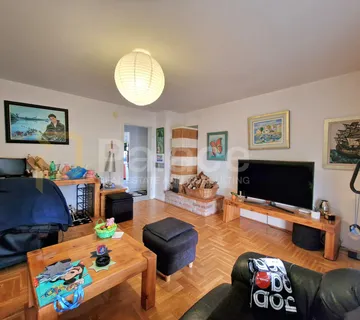 Trosoban stan s garažom u Borovom naselju, 80, 50 m2 - cover
