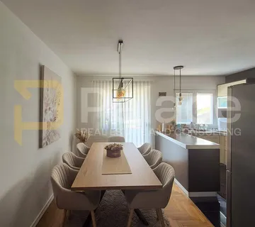 Brestje Stan 116m2 plus dva parkirna mjesta, natkrivena terasa 25m2. - Sesvete, Zagreb