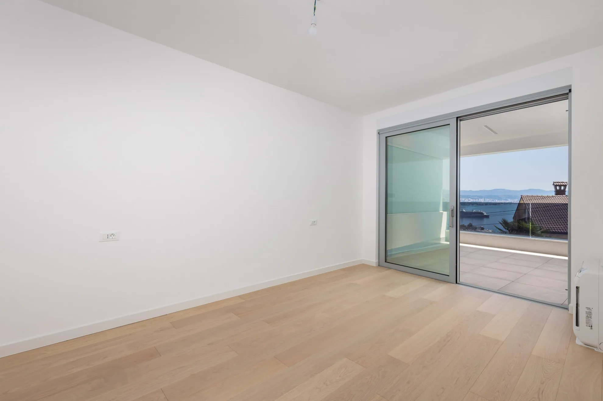 Elegantni stan 95m² u Opatiji s terasom, pogledom i garažom - cover