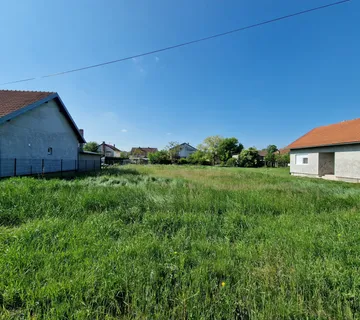 Građevinsko zemljište Mece, 720 m2