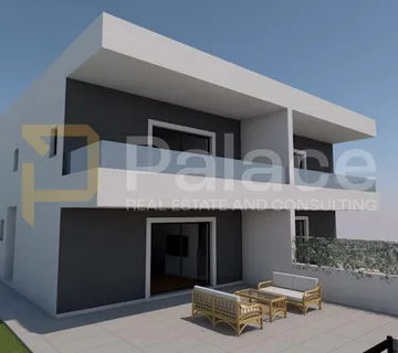 Novogradnja dvojna kuća katnica s dvorištem, Vodice 120 m2 - cover