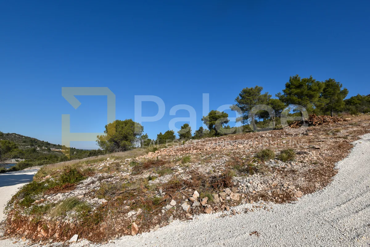 Atraktivno građevinsko zemljište na jedinstvenoj lokaciji u Bilicama - cover