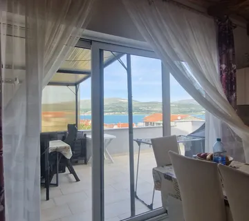 Kuća na dva kata s otvorenim pogledom na more - Arbanija, Trogir