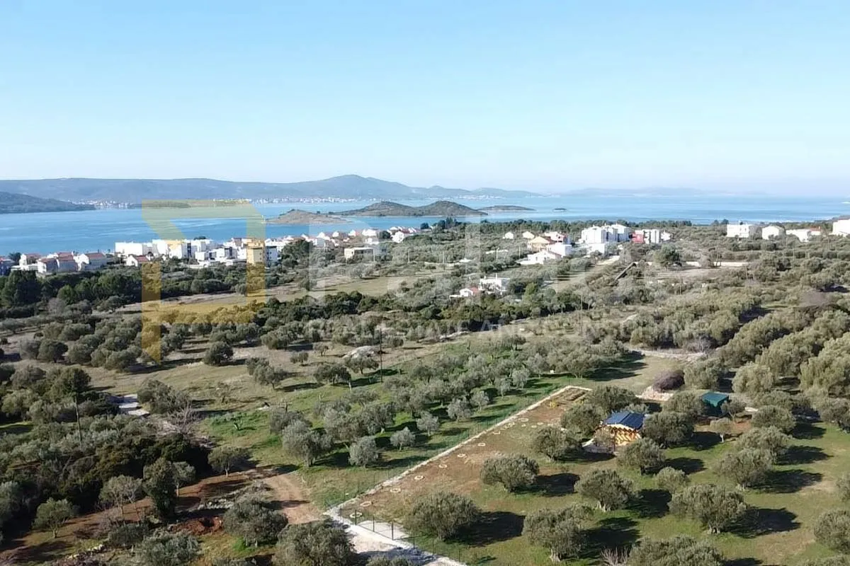 Turanj : Zemljište s pogledom na more 2000 m2 - cover