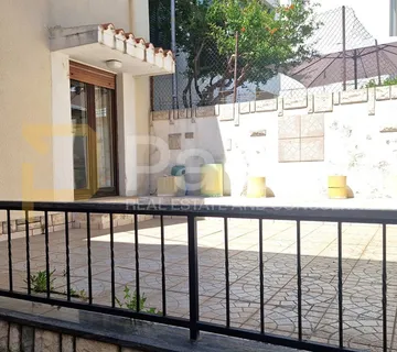 PRILIKA:  kuća dvokatnica u centru grada s garažom, Šibenik 168 m2 - cover