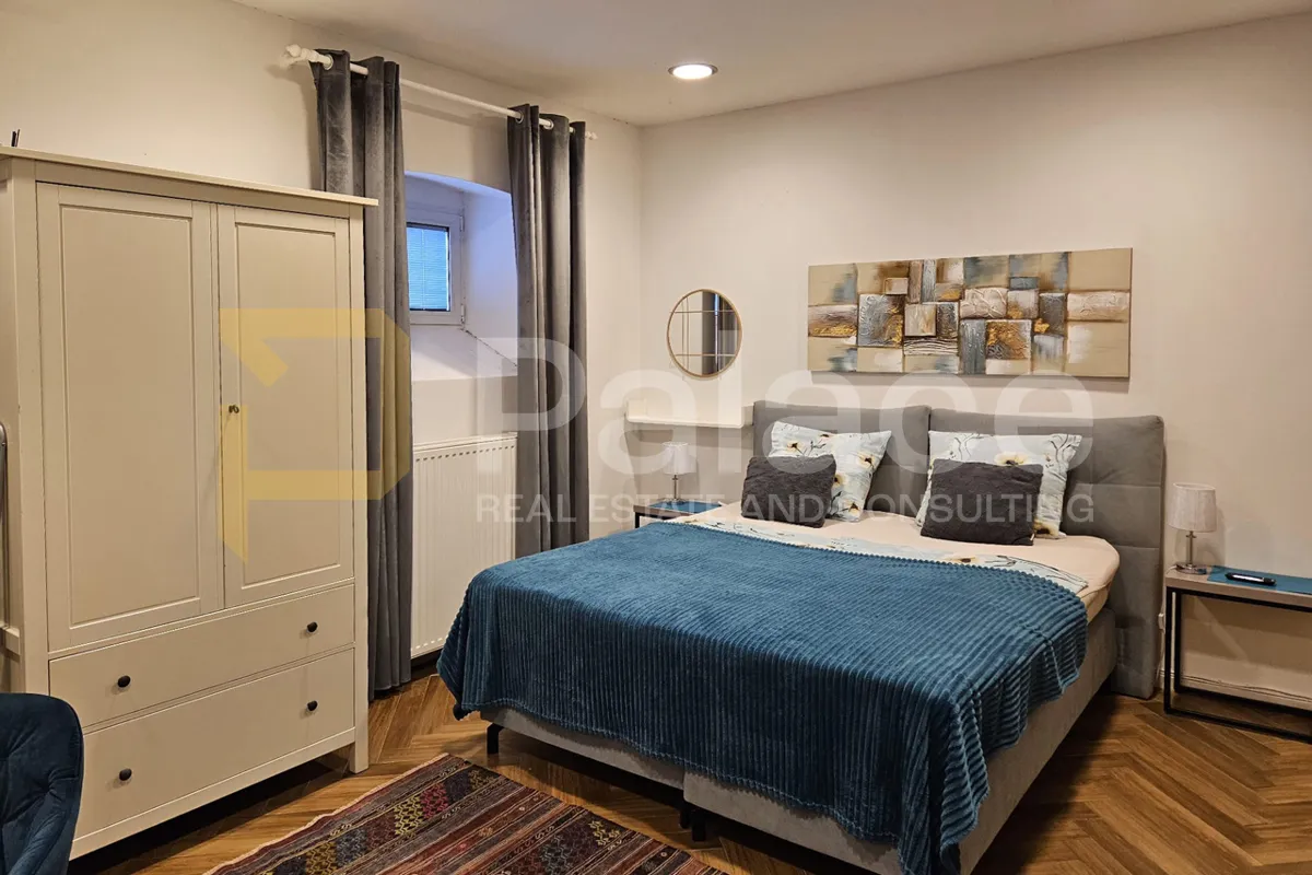 Dva Studio Apartmana na Prodaju u Samom Centru Grada - cover
