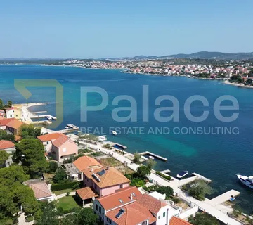 Zemljište na otoku Krapnju – samo nekoliko koraka do mora, 550 m2 - Krapanj, Šibenik