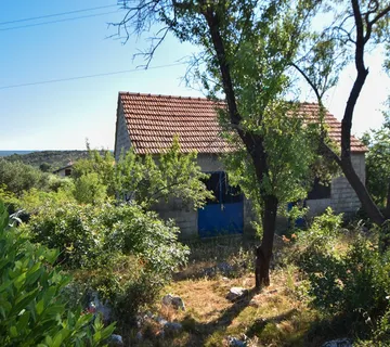 Manja roh bau kuća 50 m2 s okućnicom, Šibenik-Raslina - cover