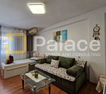 Dvosoban stan za najam u centru Rijeke (Brajda) – 62 m², 700 € - Rijeka