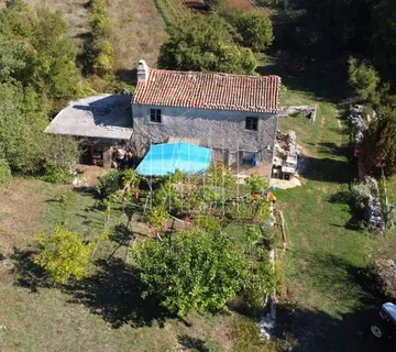 Rabac (okolica), održavano imanje sa šumom 27800 m2