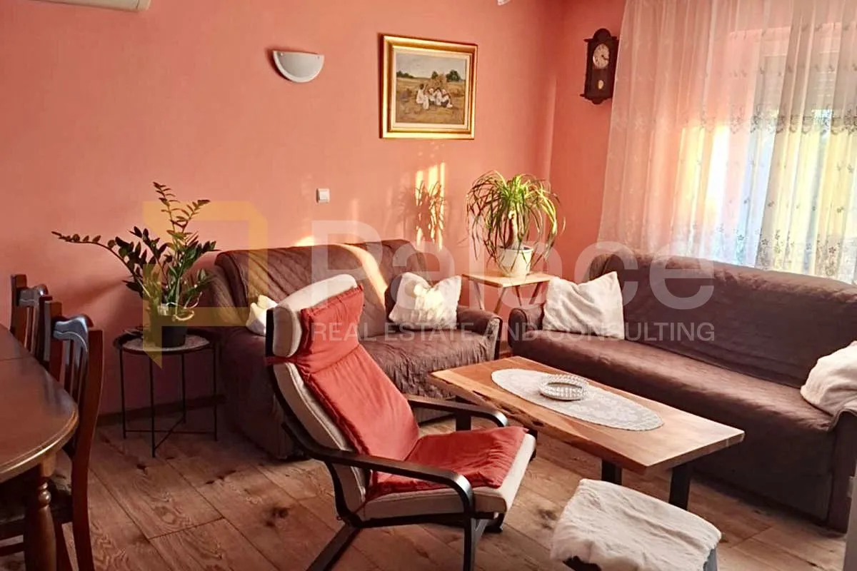 Najam stambeno-poslovne kuće: Kuševac, 220 m2 - cover