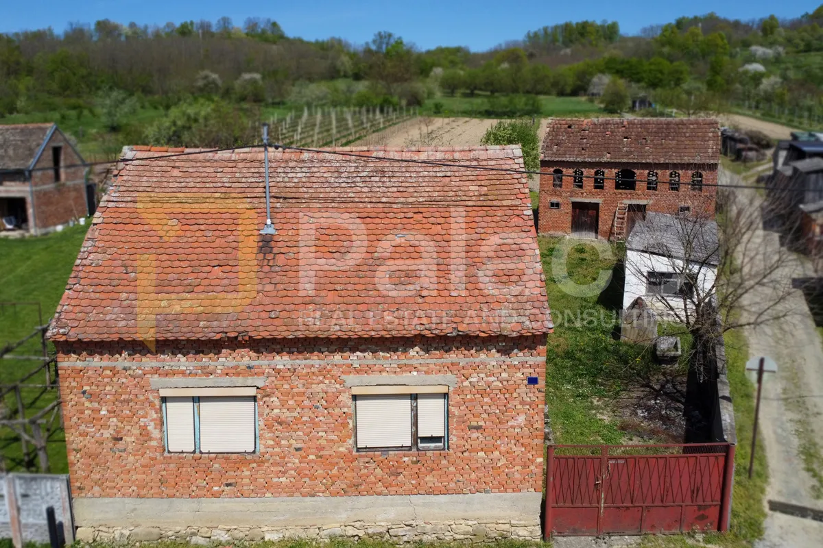 Kujnik: Kuća za renovaciju - cover