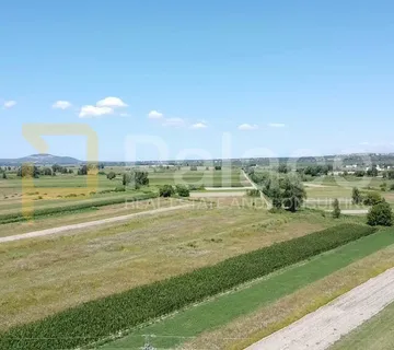 Kakma : Poljoprivredno zemljište 3874 m2 - cover