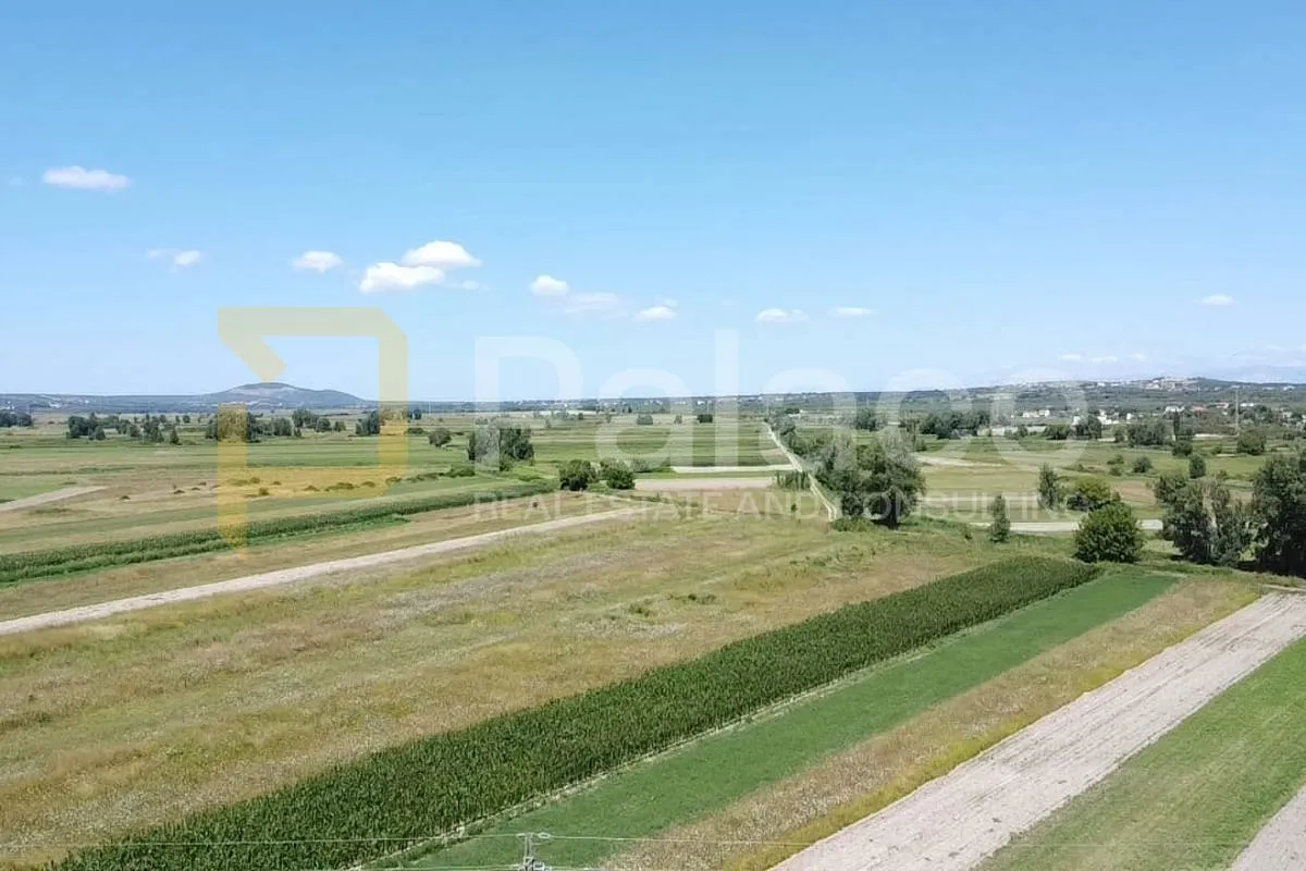Kakma : Poljoprivredno zemljište 3874 m2 - cover
