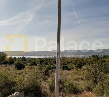 Na prodaju zemljište na mirnoj lokaciji Općina Starigrad, naselje Seline - Seline, Starigrad Paklenica