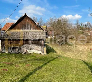 Zemljište s dozvolom za gradnju kuće s bazenom kod Kupe, 1.219 m² - cover