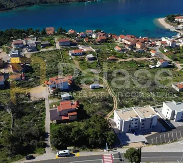 PRILIKA: Građevinsko zemljište 250 m od mora, Šibenik - Grebaštica