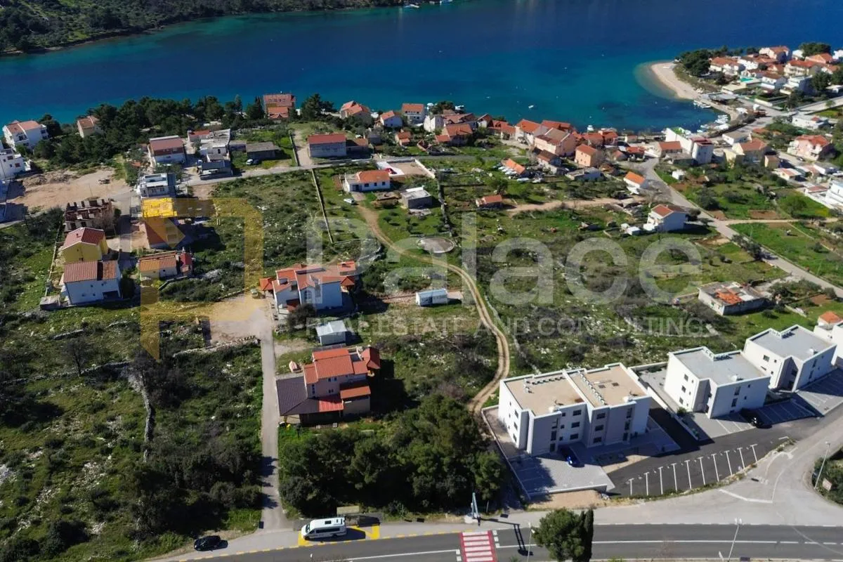 PRILIKA: Građevinsko zemljište 250 m od mora, Šibenik - Grebaštica - cover