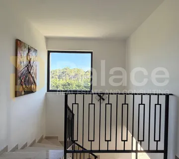 Kuća iznimne arhitekture na lijepoj lokaciji na Brodarici - Brodarica, Šibenik