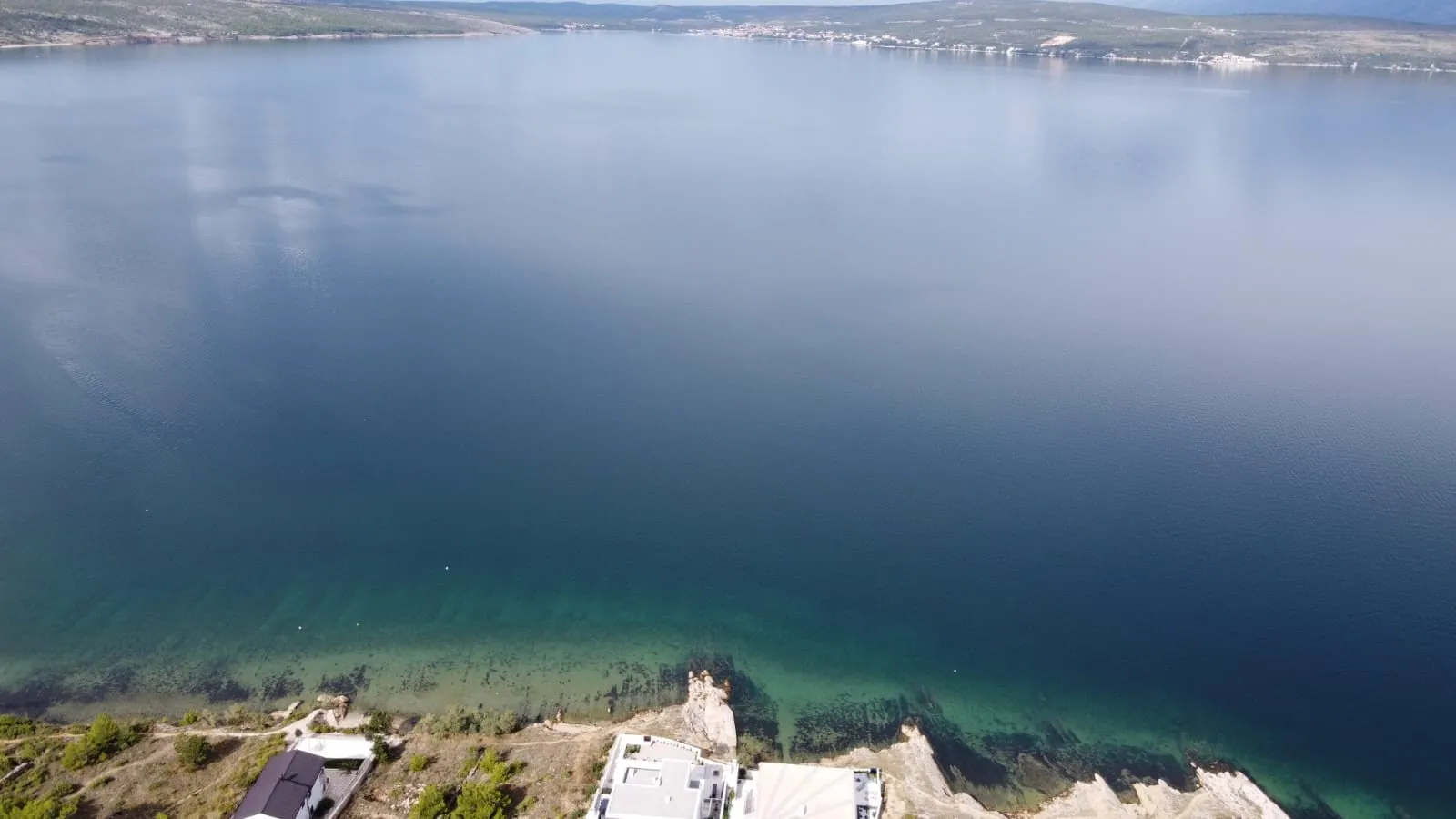 Prilika za investiciju! Građevinsko zemljište, prvi red do mora 2813m2 - cover