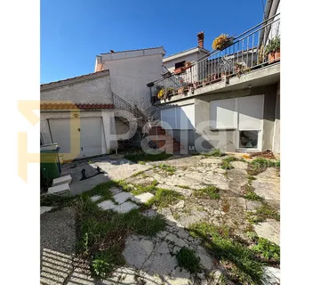 Krasica – kuća za radnike na dugoročni najam, mirna lokacija - cover